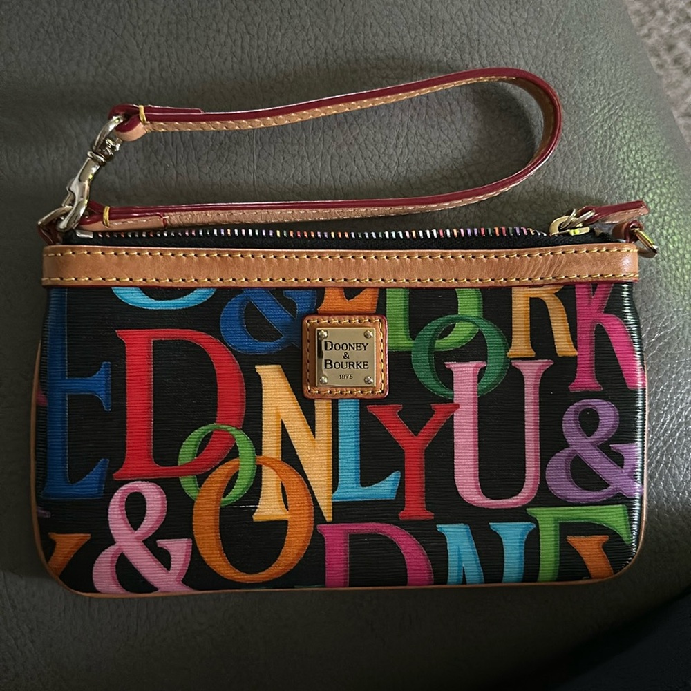 Dooney & Bourke purse
